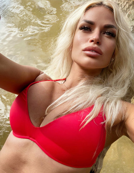 fit miley star adult picture