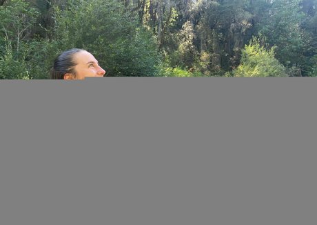 miss gabrielle g sexy actress photo