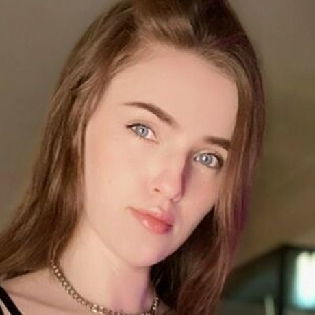 lilliefree hot model gallery