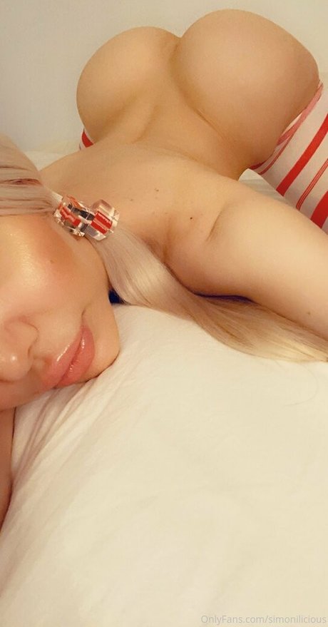 simonilicious model adult gallery