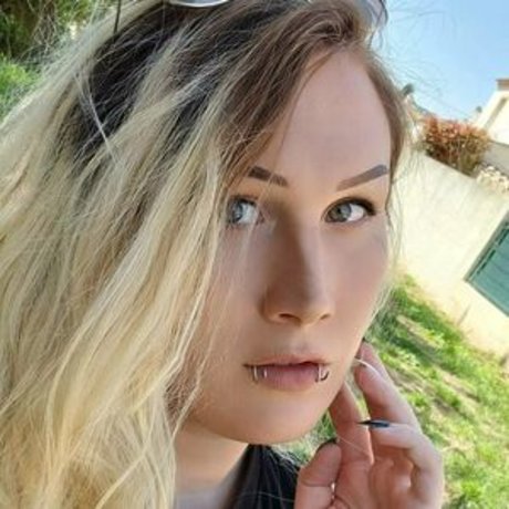 liligoth pornstar naked image