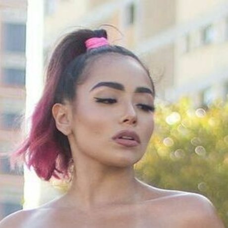 Dukka White pornstar nude pic