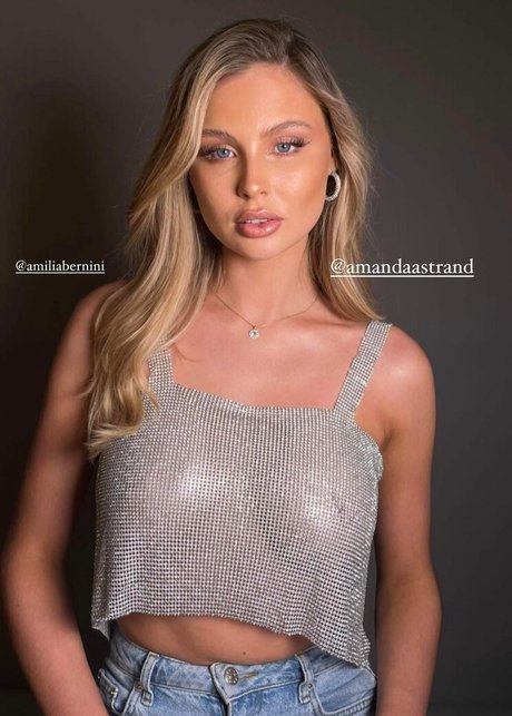 Amanda Strand model exclusive image