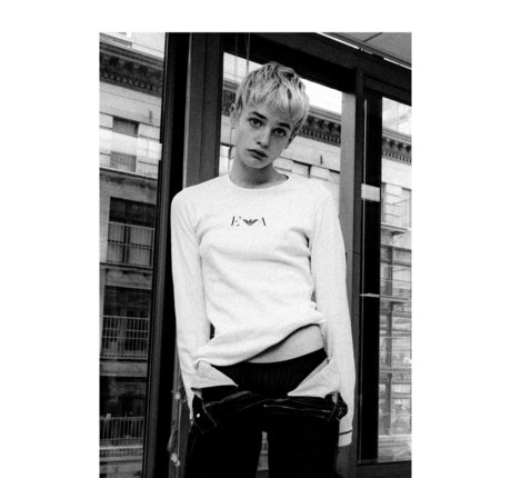 Esther McGregor star art photo