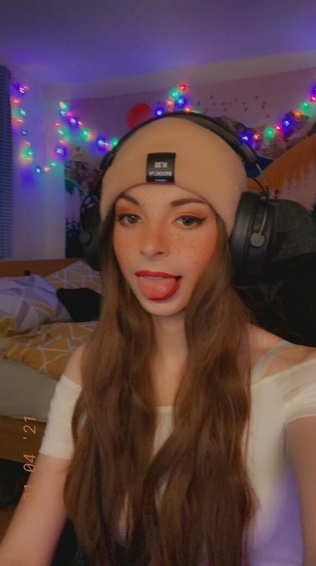 Fr3ddi model hot gallery