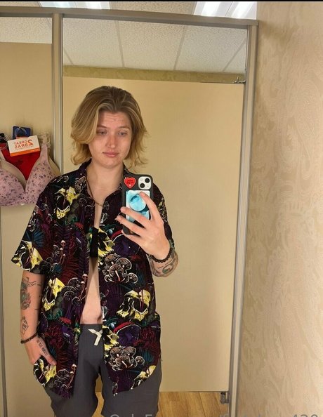 fartslave420 model beautiful images