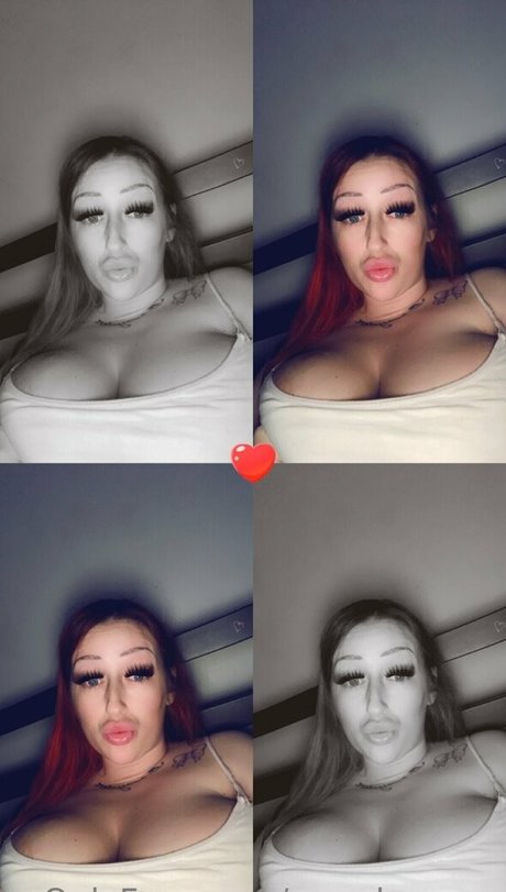 snowbunnyy model high quality photo