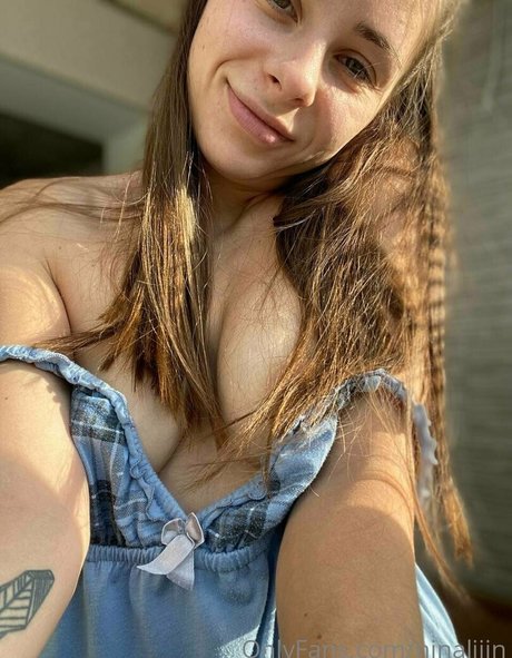 ninaliiin model perfect gallery