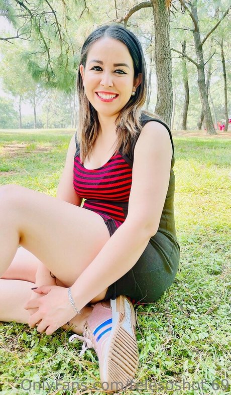 telesoshot 69 model sexy image