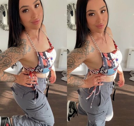 XRP Queen pornstar top img