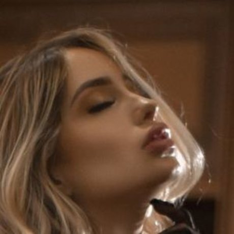 Dani Tabares porn actress photo