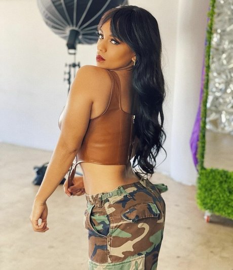 skinny big ass onlyfans pornographic pics