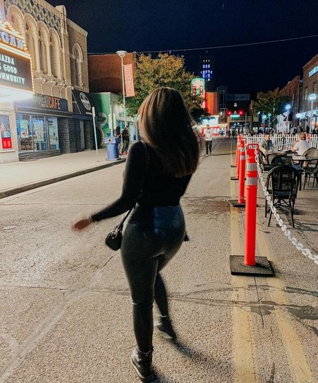 Nikki Kay xxx actress pics