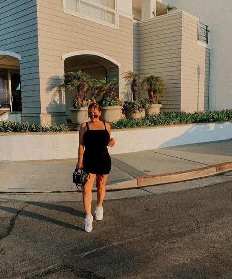 Nikki Kay model hd pictures