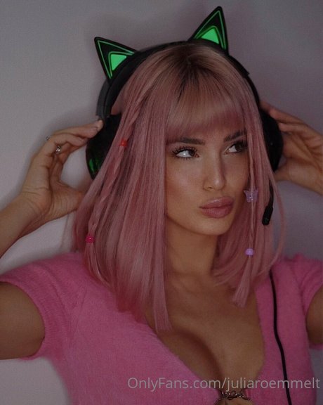 Julia Roemmelt perfect star archive