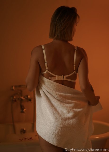 Julia Roemmelt pornstar sex pictures