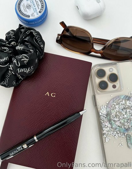 amrapali star sexy gallery