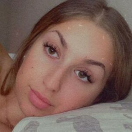 alyssasantora pretty star archive