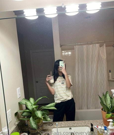 everybodymeow porn actress archive