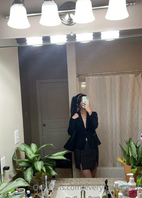 everybodymeow naked actress galleries