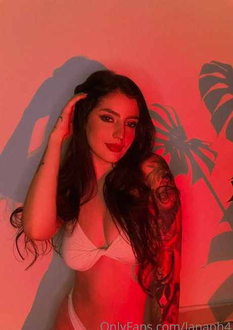 lanaph4 pretty actress image