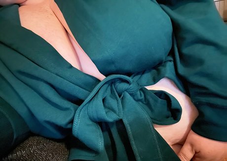 ceceelovee nice actress image