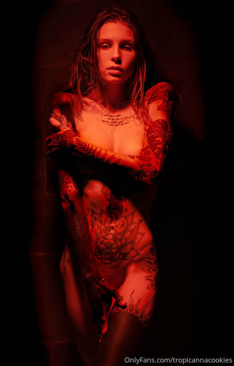 tropicannacookies model nudes galleries