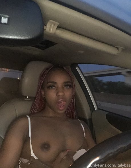 Italybae pornstar erotic picture