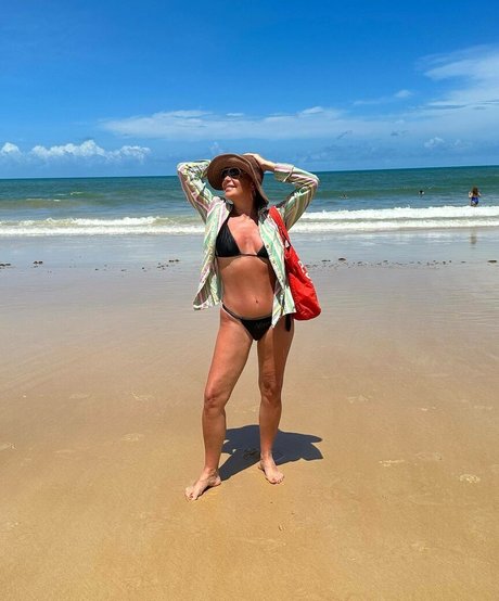 Carolina Ferraz pornographic actress gallery