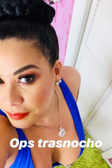 Carolina Sandoval hd star pictures