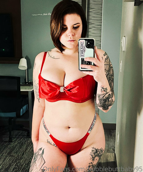 bubblebuttbaby95 model porn pics