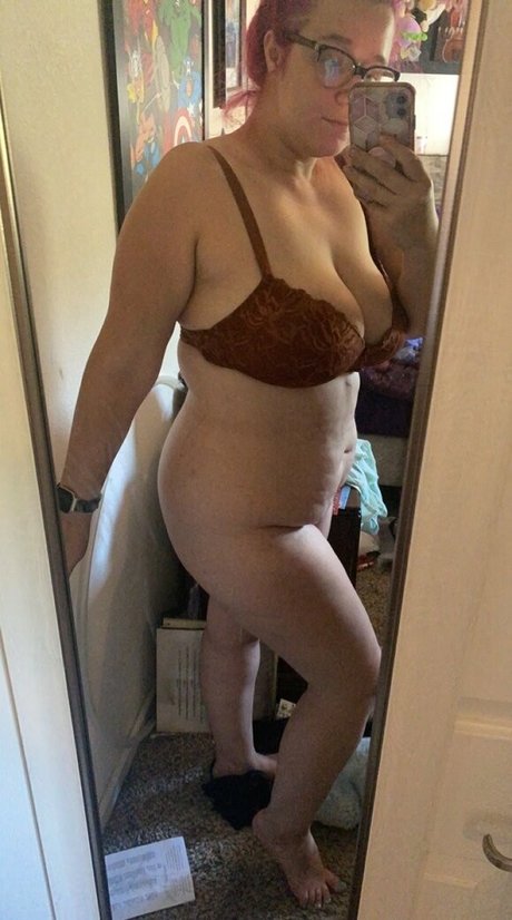 slightlyobsessedgamer nice model pic