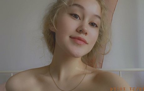 bbygurlmaxfree actress pic