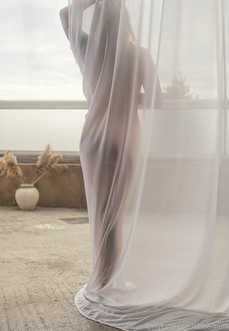 kellie mimi beautiful star photo