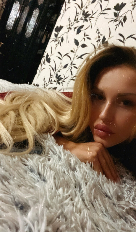 kellie mimi perfect model images