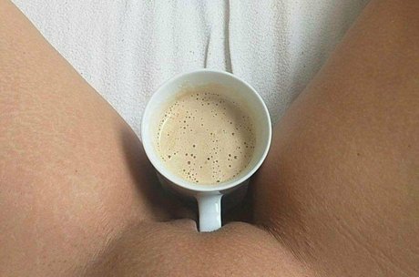 aneshereforu model adult pic