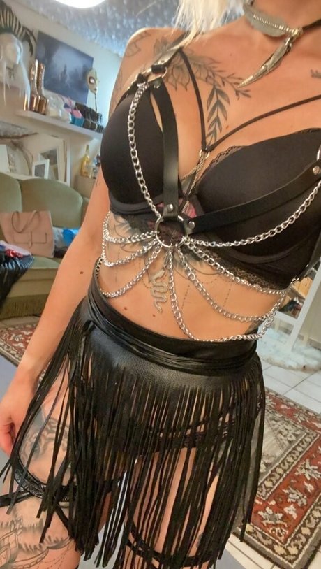 joymontana erotic model archive