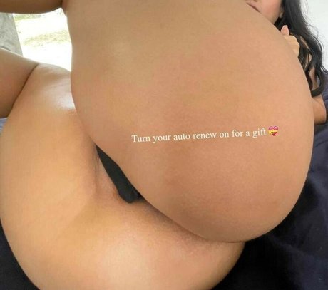 brookesvipuncut model adult pictures