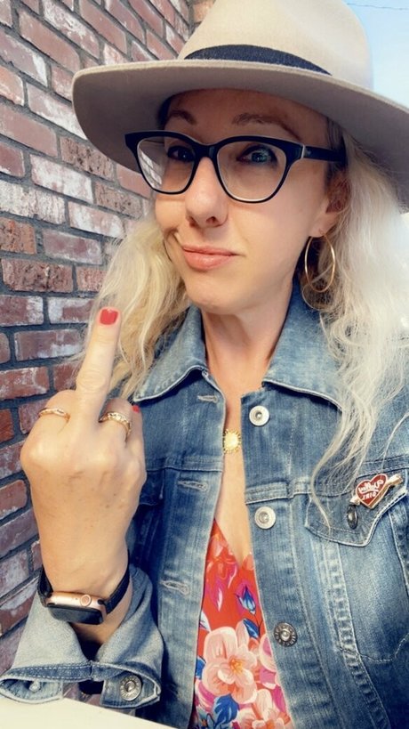 drlovejoy erotic actress archive