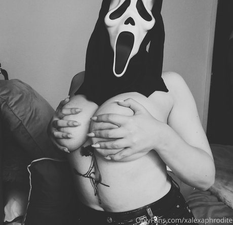 xalexaphrodite nude model pictures
