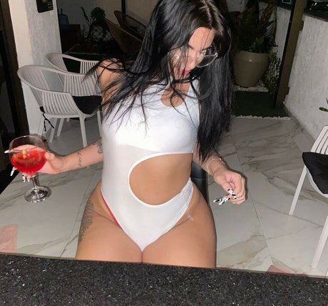 Vitoria Bornoll pornstar adult gallery