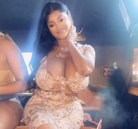 Lavish Styles sex model images