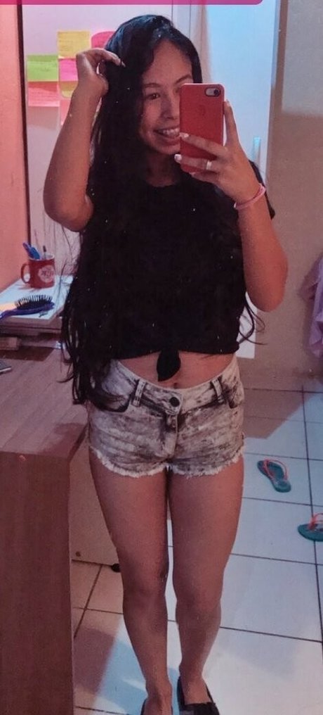 Isadora Drew exclusive star photos