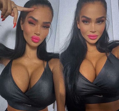 Adriane Linn nice pornstar photo