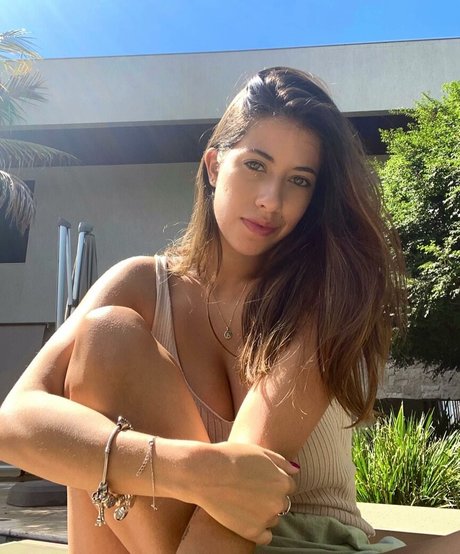 Anah Elisa model porn image