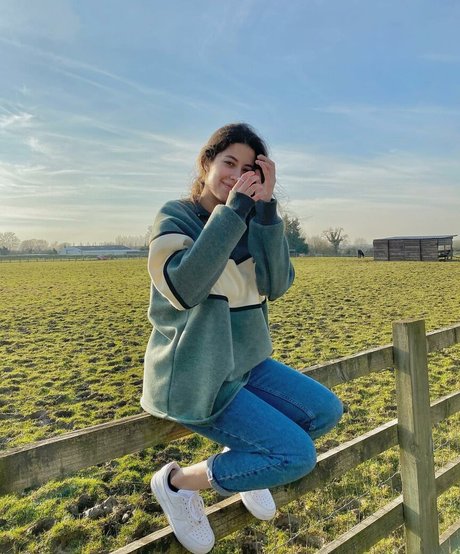 Anah Elisa model best pic