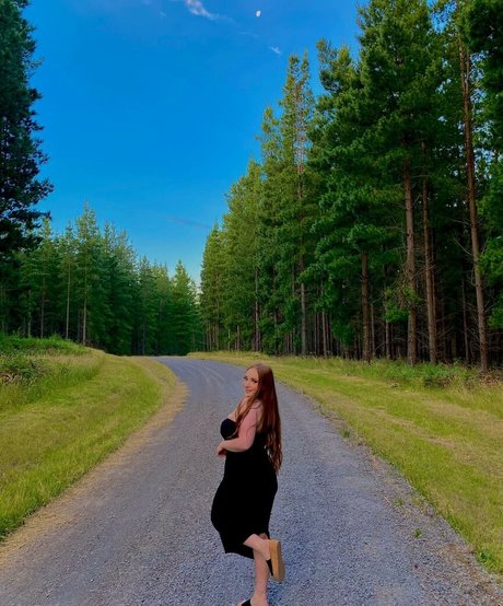 Dannielle Ashurst perfect actress galleries