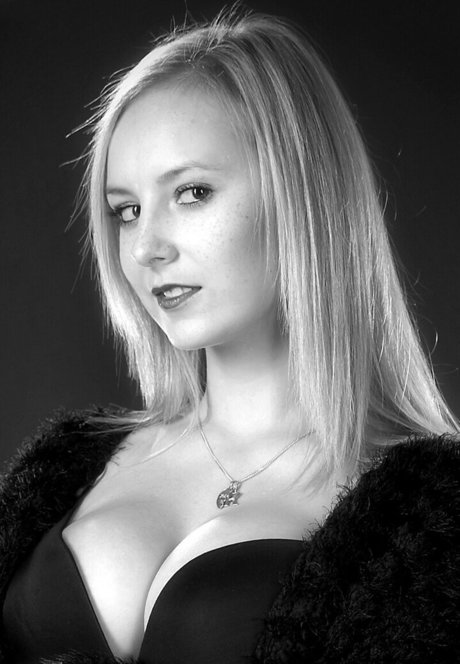 Modelkartei model pornographic images