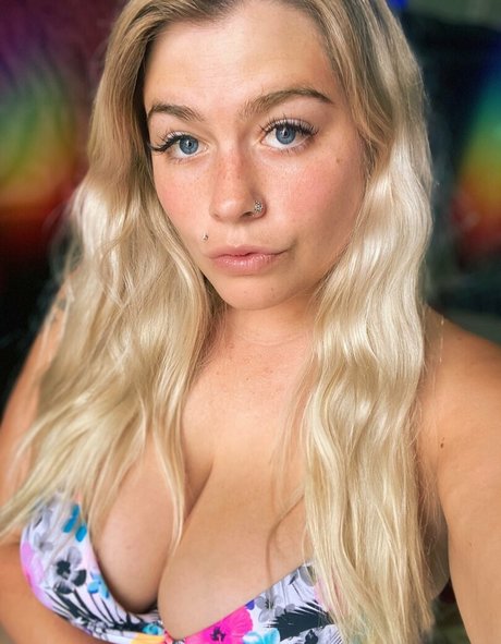 Comewatchkitty pretty actress image