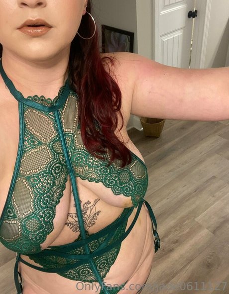 jade0611127 top star img